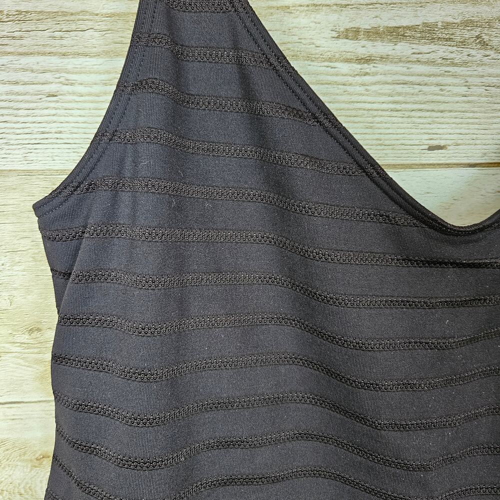 Ann Klein Swim Top Tankini Size 14 Black Stripe Beach Summer Neutral V-Neck Pool - Picture 6 of 9